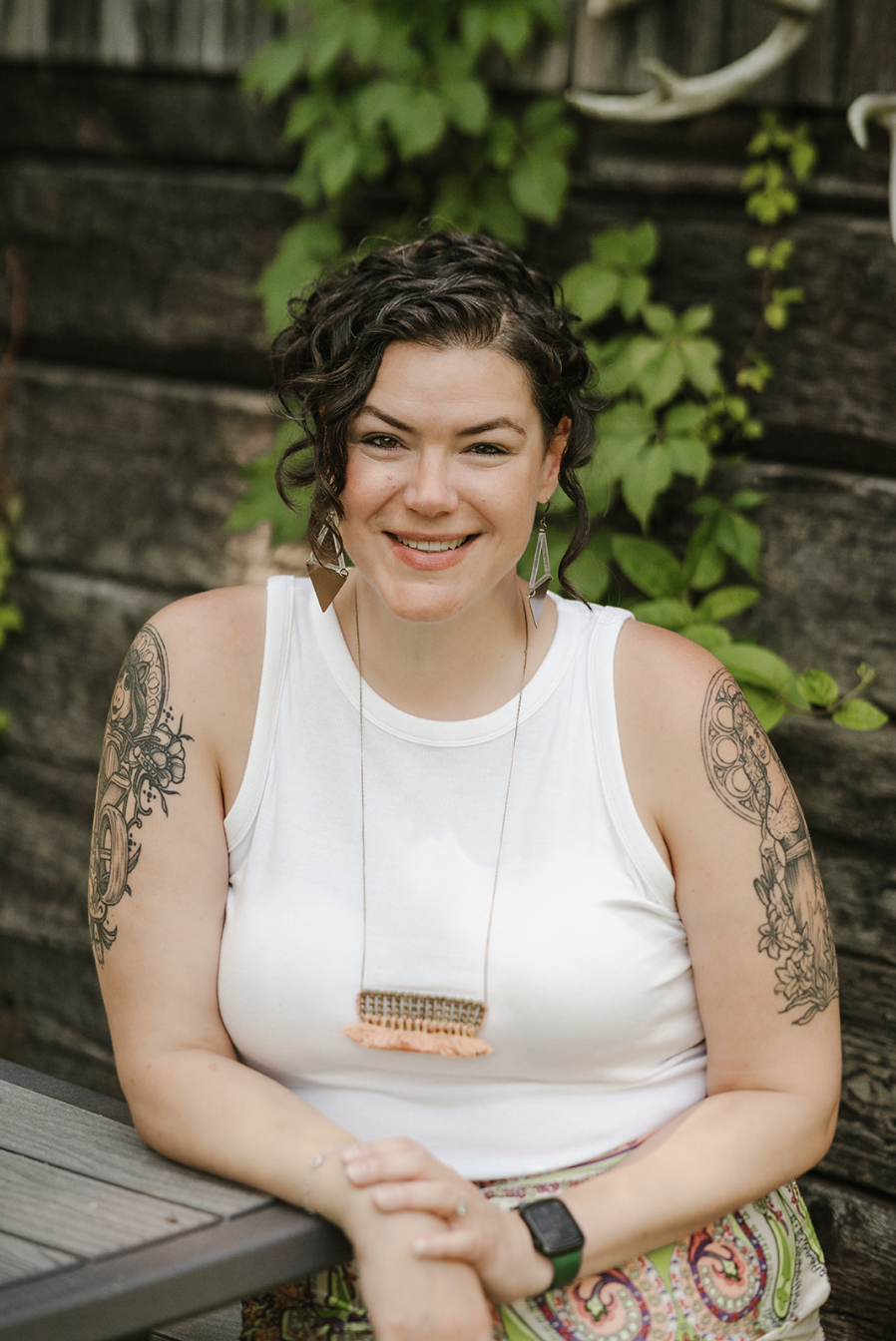 Sarah Grace Mohr Headshot