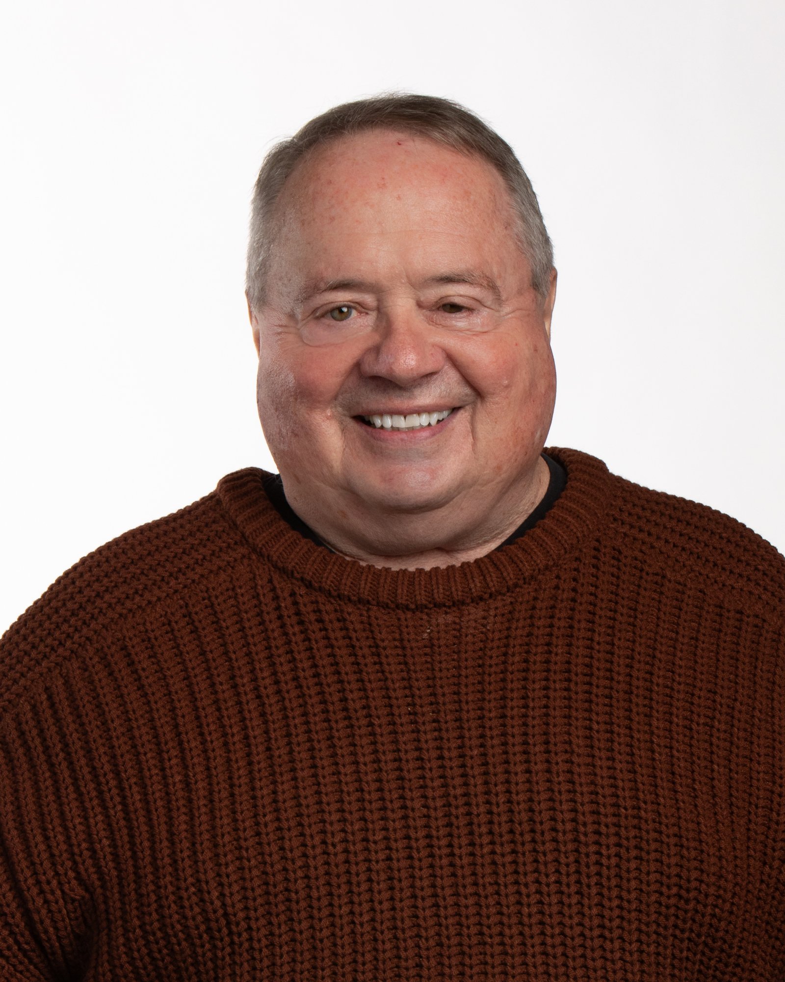 Tom Walter Headshot (1)